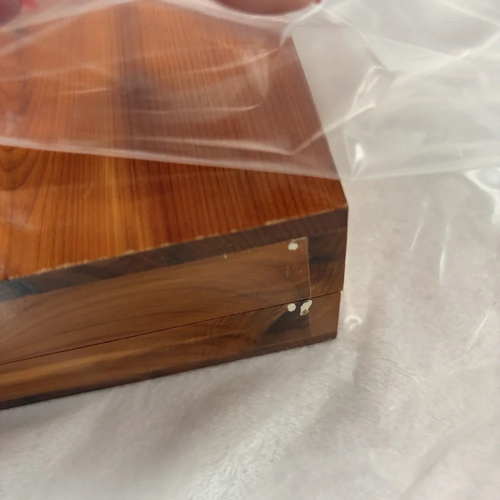 Vintage 1976‎ Memorial Protestant Edition Holy Bible In Cedar Wood Box USA Read